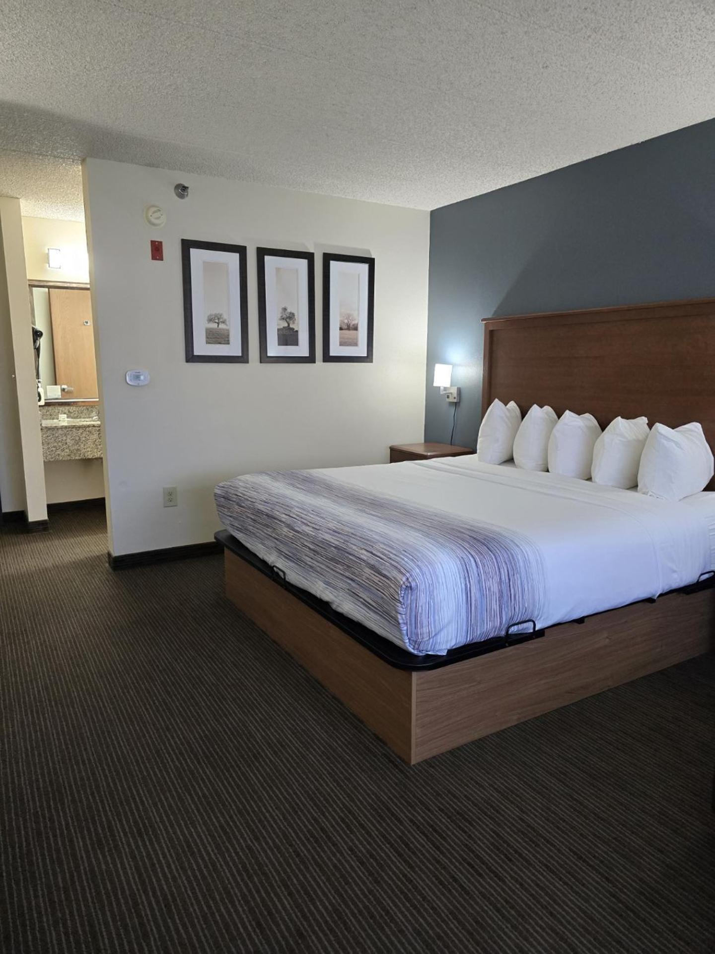 Americinn By Wyndham Windsor Ft. Collins Fort Collins Exterior photo