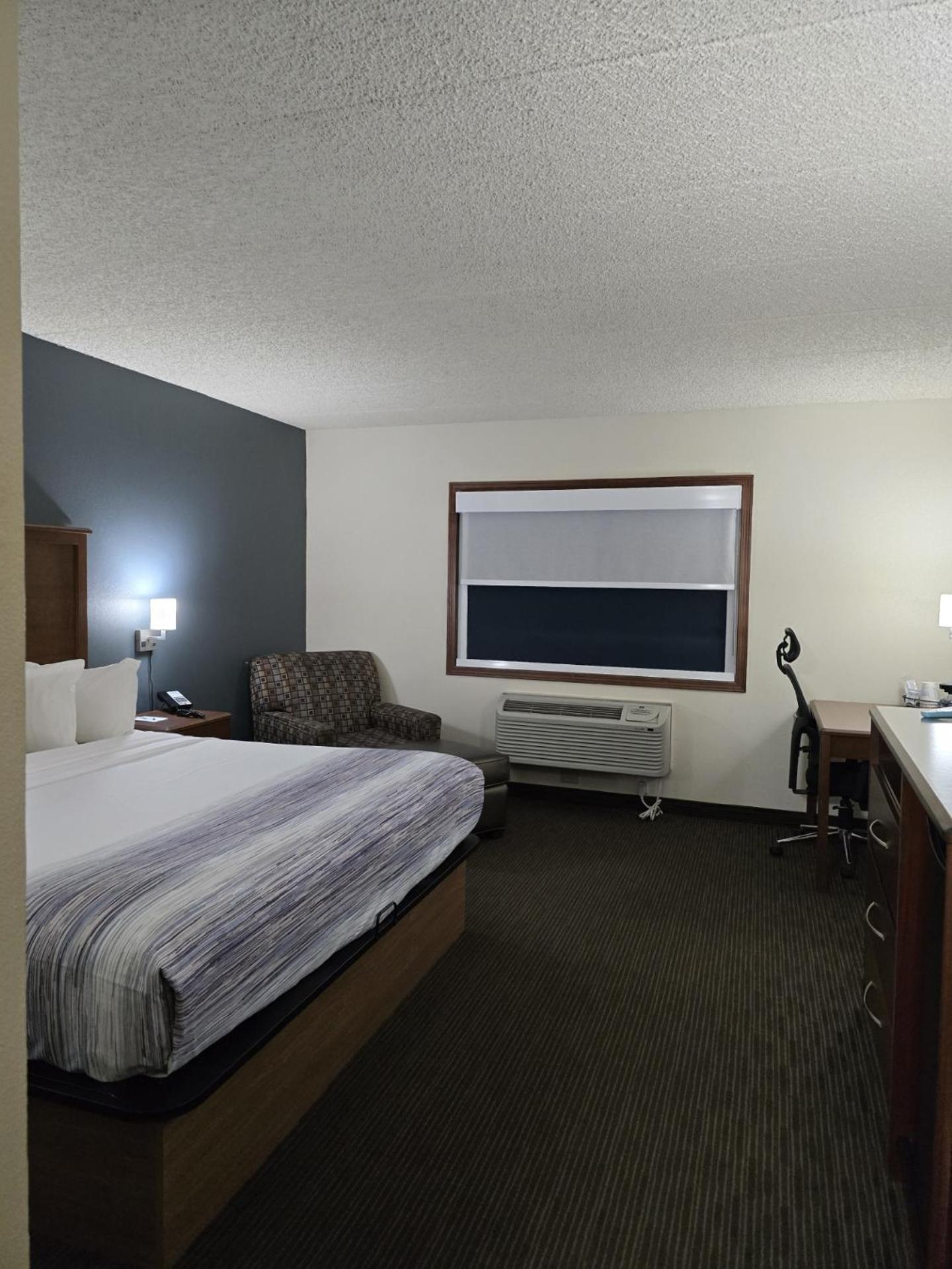 Americinn By Wyndham Windsor Ft. Collins Fort Collins Exterior photo